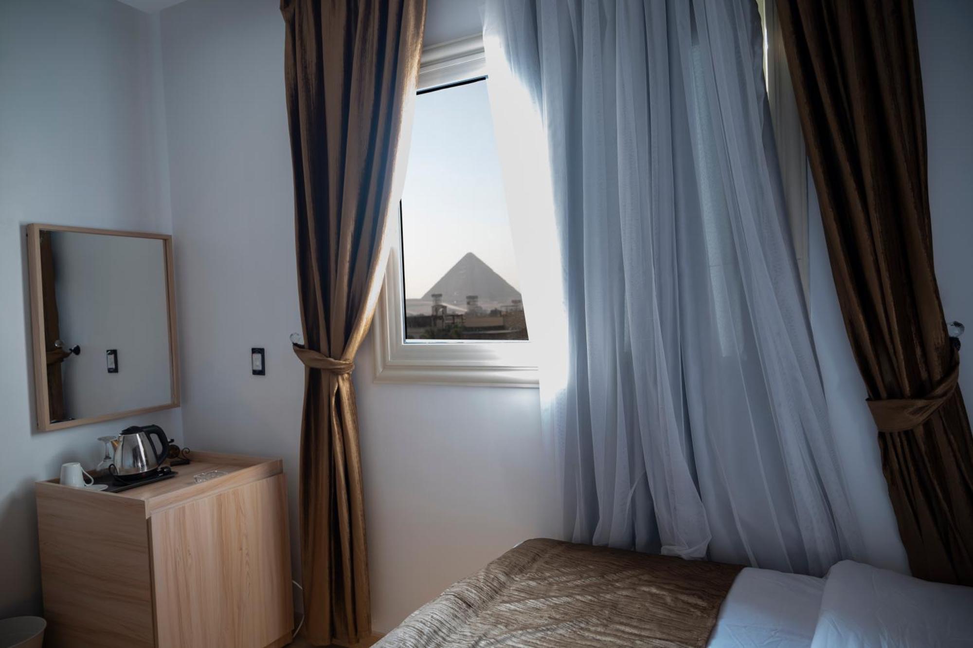 Palm Pyramids View Hotel Kafret el-Gabal Extérieur photo